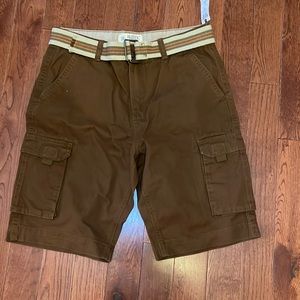 NWT Mens Brown Cargo Shorts with Belt
